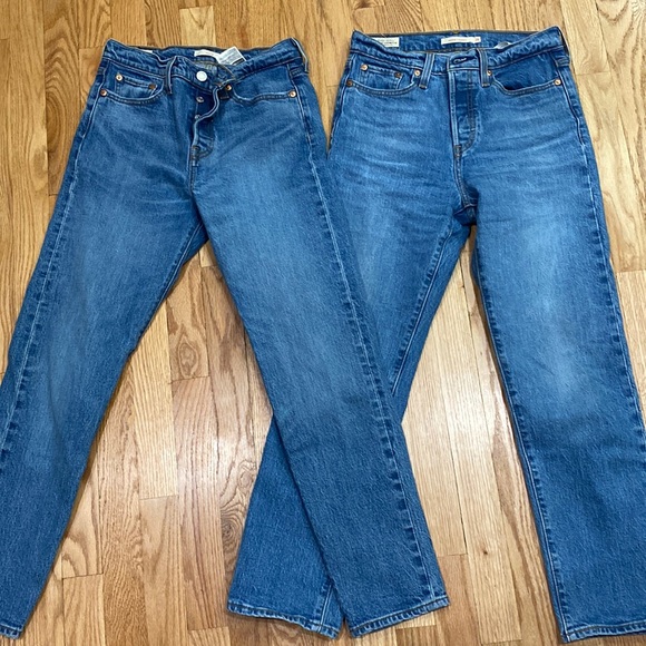 2 pairs of button fly Levis - Picture 2 of 7